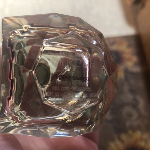 New Tiffany & Co. Eau De Parfum 2.5 Fl. Oz. Natural Spray Vaporisateur - Picture 13 of 17